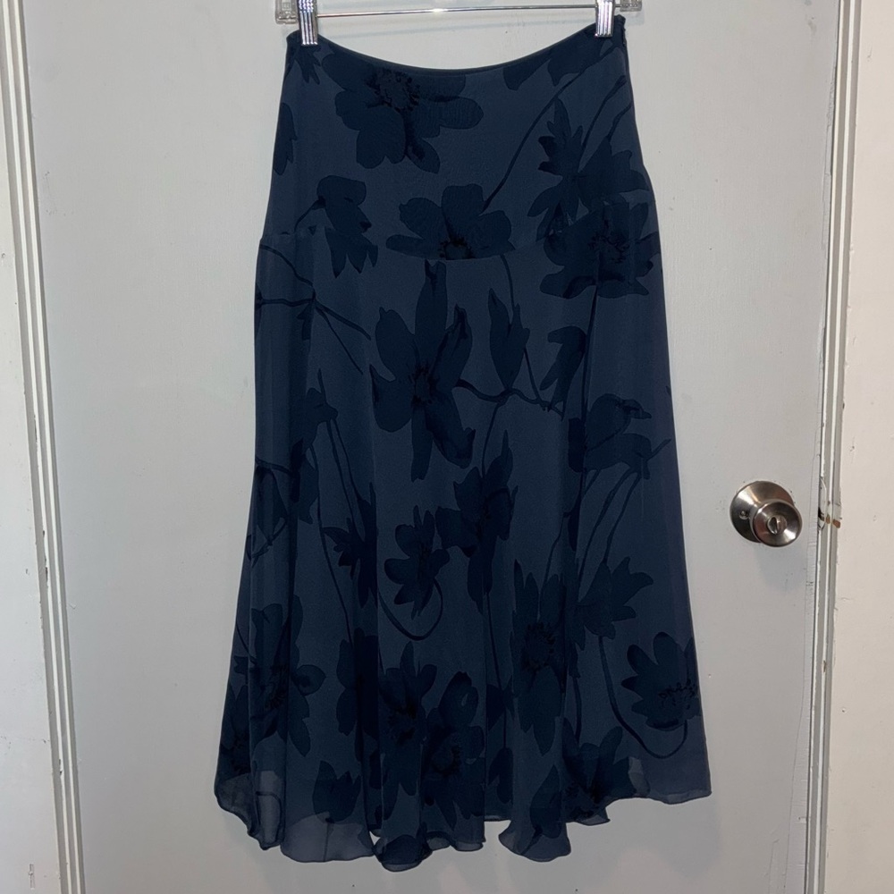 BLUNAUTA Women's Vintage Silk Blue Floral Print Midi Flowy Skirt | size 44